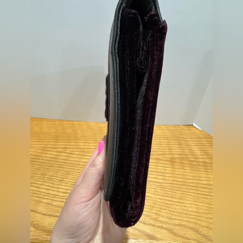 Vintage 90’s Black Velvet and satin clutch or Crossbody Bag - Picture 7 of 11